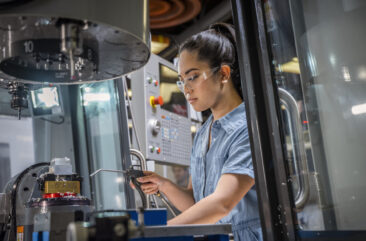 CNC lab at Diablo Valley College in Pleasant Hill, California. Students and teachers are working with Fusion 360.